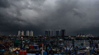 Masyarakat Diminta Waspada Cuaca Ekstrem dalam 2-3 Hari Mendatang dan Terjadi di Hampir Seluruh Indonesia