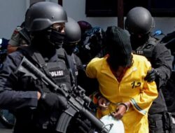 Densus 88 Amankan 4 Terduga Teroris di Majalengka