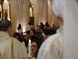 Komunitas Kristen Aleppo Rayakan Natal Penuh Sukacita Setelah Rezim Bashar Al-Assad di Suriah Berakhir