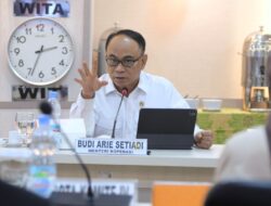 Menkop Paparkan 7 Tantangan Penguatan Produksi Susu Sapi Lewat Koperasi