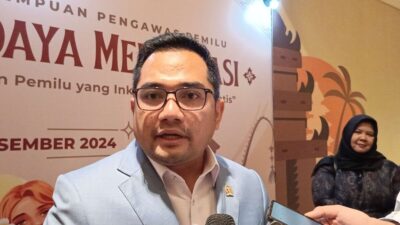 Ketua Komisi II DPR, Rifqinizamy Karsayuda, saat ditemui wartawan di Badung, Bali, Minggu (22/12/2024)