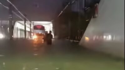 Hujan Deras Selasa Sore Akibatkan Sejumlah Akses ke Bandara Soetta Terrendam Banjir, KA Bandara Pun Tak Bisa Lewat
