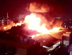 Kebakaran Gedung Glodok Plaza Diduga Berasal dari Lantai 7 dan 8