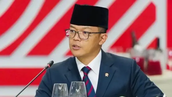 Menlu Klaim 97 WNI Siap Segera Dievakuasi dari Iran