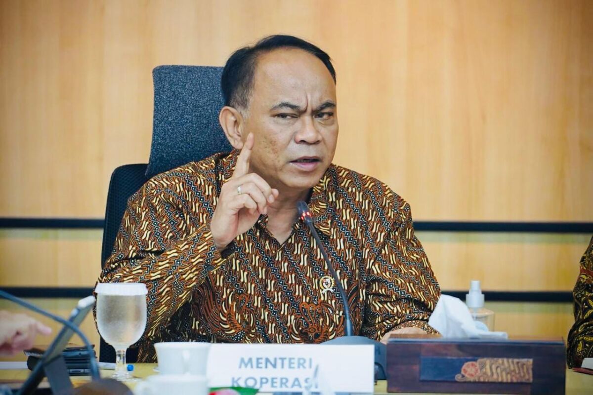 Kemenkop Ancam Cabut NIK Jika Koperasi Curangi Isi Minyak Minyakita