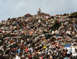 Petugas Kebersihan Tewas Tertimbun Tumpukan Sampah