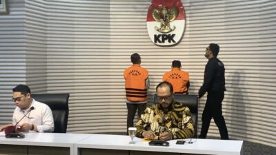 KPK Resmi Tahan Bupati Situbondo Karna Suswandi