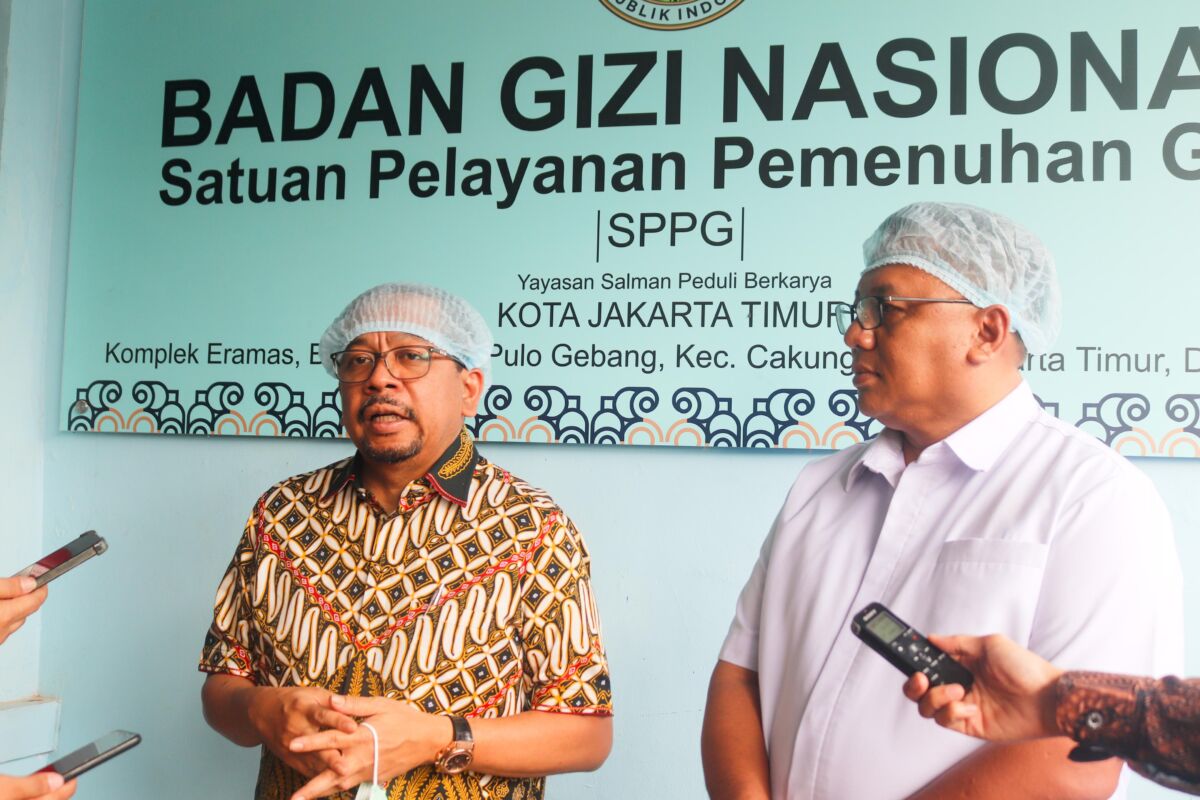 Tinjau Dapur SPPG Pulogebang, M. Qodari: Dapurnya Bersih, Gizi Terpenuhi dan Rasanya Tidak Kalah dari Restoran