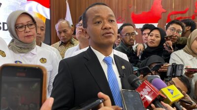 Bahlil Minta PLN Segera Bangun PLTB 40 MW di Maluku