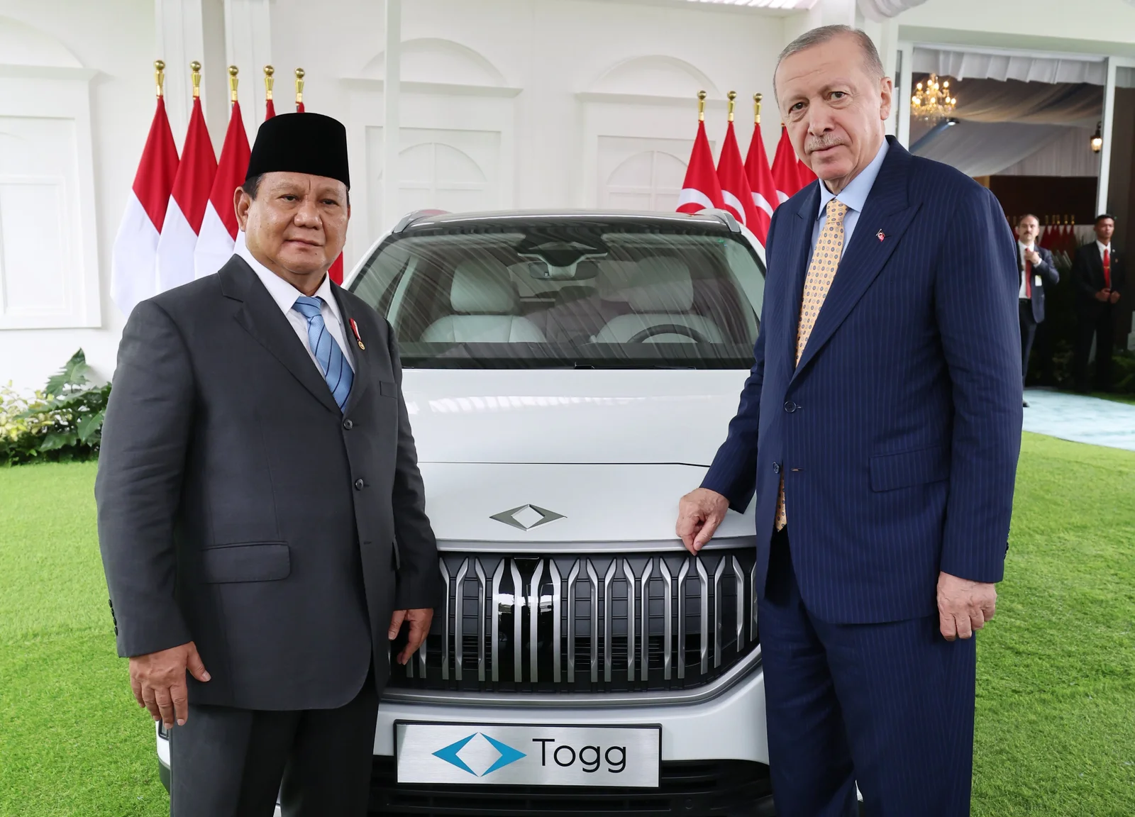 Prabowo Serahkan Mobil Listrik Pemberian Erdogan ke Negara