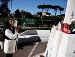 Vatikan: Masih Kritis, Paus Fransiskus Terdeteksi Gagal Ginjal
