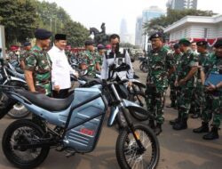 Kemhan Pastikan Prajurit TNI Gunakan Sepeda Motor Listrik Produksi LEN Sebagai Kendaraan Operasional