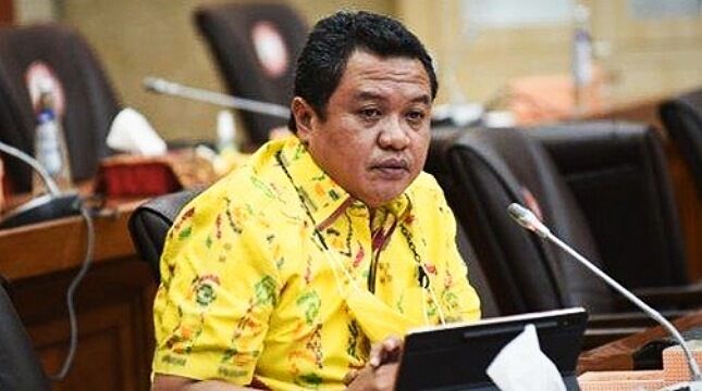 Lamhot Sinaga: Stop Impor Solar Demi Masa Depan Industri
