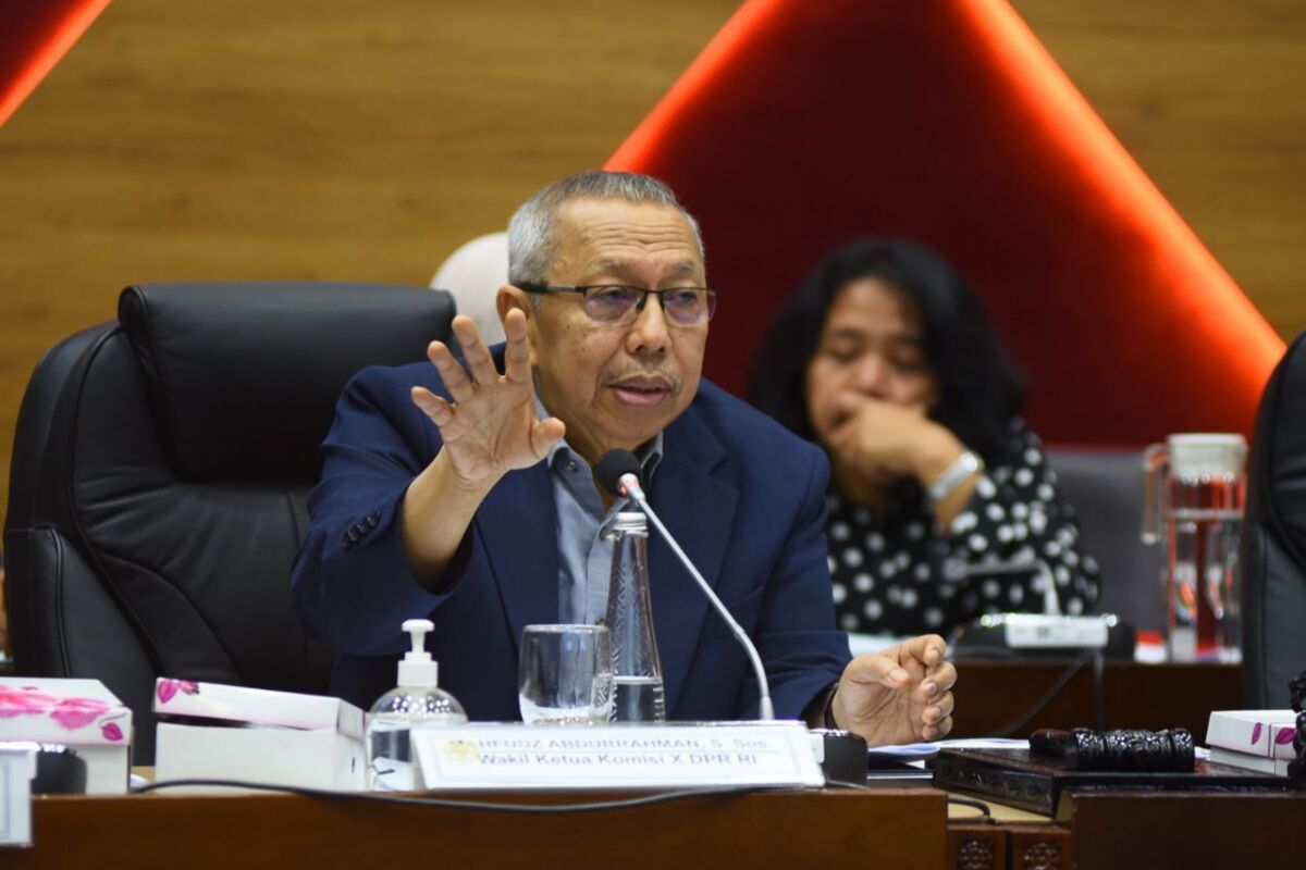 DPR Tekankan Pentingnya Sinergi PTN dan PTS Tampung Mahasiswa Baru