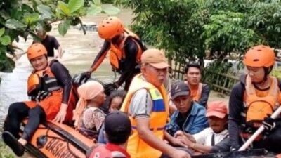 Empat Desa di Karawang Selatan Terisolasi Akibat Banjir Setinggi 1,5 Meter