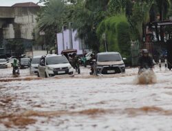 Sebanyak 1.229 Warga Jakarta Terpaksa Mengungsi Karena Kediaman Mereka Masih Terendam Banjir