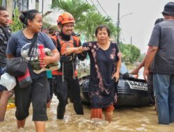 Baznas Berikan Layanan Kesehatan untuk Warga Jakarta Terdampak Banjir