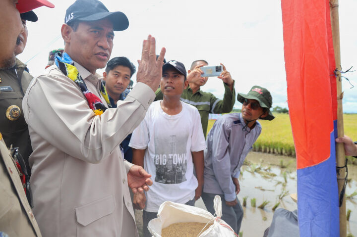 Menteri Andi Amran Ingatkan Tidak Menzalimi Petani, Karena Pemerintah Melindunginya