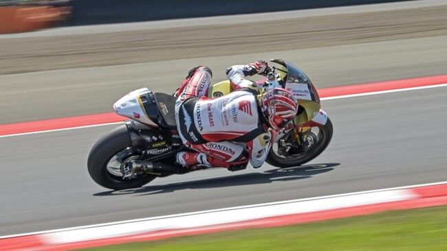 MOTO2 THAILAND -- Sempat Khawatirkan Kondisi Bahu, Mario Aji Berhasil Finis di Posisi 4 Sesi Practice I