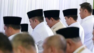 Presiden Prabowo Laksanakan Salat Jumat di Akmil Magelang
