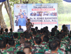 Tinjau MBG di Ngawi, Ibas Apresiasi Peran TNI, Ahli Gizi dan Masyarakat
