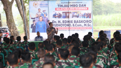 Tinjau MBG di Ngawi, Ibas Apresiasi Peran TNI, Ahli Gizi dan Masyarakat