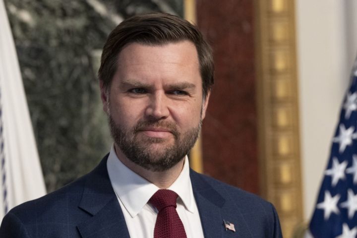 Wapres AS Desak Greenland Putus Hubungan dengan Denmark