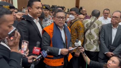 Tim Hukum Hasto Keberatan Atas Perbaikan Dakwaan Jaksa KPK