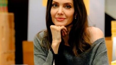 Angelina Jolie Sebut Gaza Sebagai Kuburan Massal bagi Warga Palestina dan Penolongnya