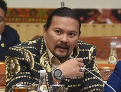 Komisi III DPR Minta Polri Evaluasi Penggunaan Mobil Dinas