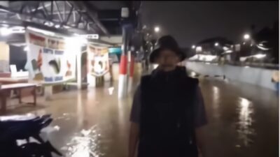 Hujan Deras Hari Minggu, Sejumlah Kawasan di Tangsel dan Kota Tangerang Tergenang Banjir