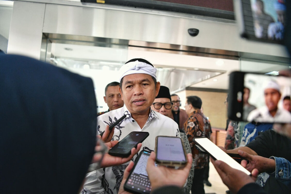 Gubernur Jabar Terbitkan SE Larangan Minta Sumbangan di Jalan Raya