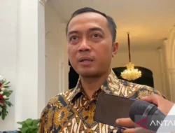 Mensesneg Bantah Pernyataan Bahlil Jika Prabowo Bakal Reshuffle Kabinet