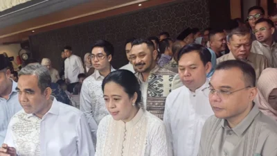 Pimpinan DPR Hadiri "Open House" Lebaran Ketua MPR