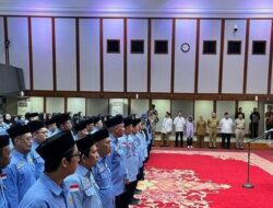 INFO HAJI 2025 — Gubernur Pramono Kukuhkan 120 Petugas Haji di Balai Kota