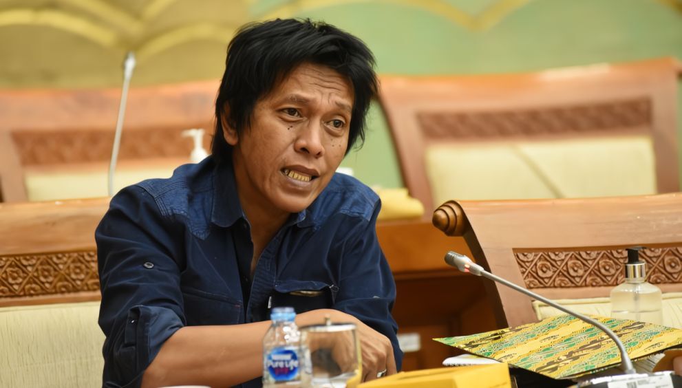 Adian Pertanyakan Wamenhub Soal Pertimbangan Perubahan Aturan Potongan Tarif Ojol