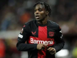 SEPAK BOLA — Rekrut Jeremie Frimpong dari Leverkusen, Liverpool Rogoh Kocek Rp647 Miliar