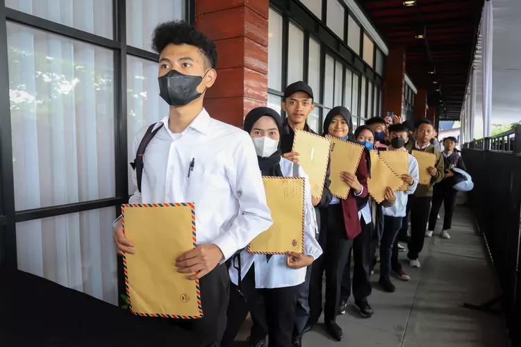 Menaker Resmi Hapus Syarat Usia Pencari Kerja