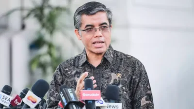 Perluas Akses Kerja di Daerah, Menaker Yassierli Dorong Evaluasi Program Magang Nasional