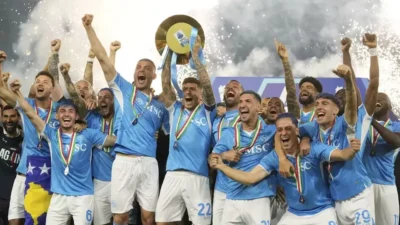 Tekuk Cagliari 2-0 di Laga Pamungkas Musim Ini, Napoli Juara Liga Italia