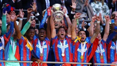 SEPAK BOLA — Pertama kalinya, Crystal Palace Juara Piala FA Usai Hempaskan Man City 1-0
