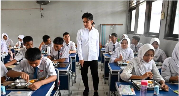 Wapres Gibran Minta Kebersihan Betul-betul Diperhatikan pada Program MBG