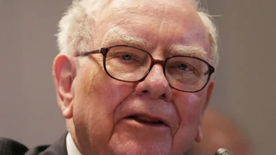 Miliarder AS, Warren Buffet Ingatkan Perdagangan Bukan Senjata untuk Perang