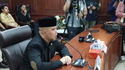 Sela Ariel dan Judika di Rapat RUU Hak Cipta, Ahmad Dhani Kena Semprot Willy Aditya