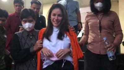 Merasa Persidangan Terlalu Lama, Nikita Mirzani Kembali Ajukan Penangguhan Penahanan