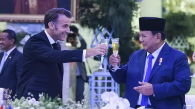Bantah Minuman Gala Dinner Prabowo-Macron Alkohol, Seskab Teddy: Itu Cuma Jus Apel