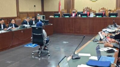 Riezky Aprilia: Hasto Perintahkan Saeful Bahri Minta Saya Mundur dari Anggota DPR untuk Digantikan Harun Masiku