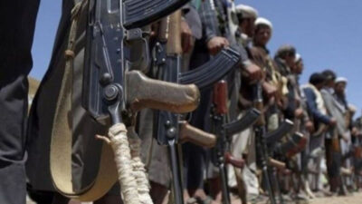 Jika Bantu Israel Serang Iran, Houthi Ancam Kapal Perang AS di Laut Merah