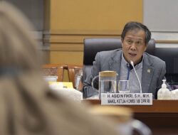 Udara Timur Tengah Ditutup, DPR Desak Pemerintah Lindungi 58 Ribu Jemaah Umrah