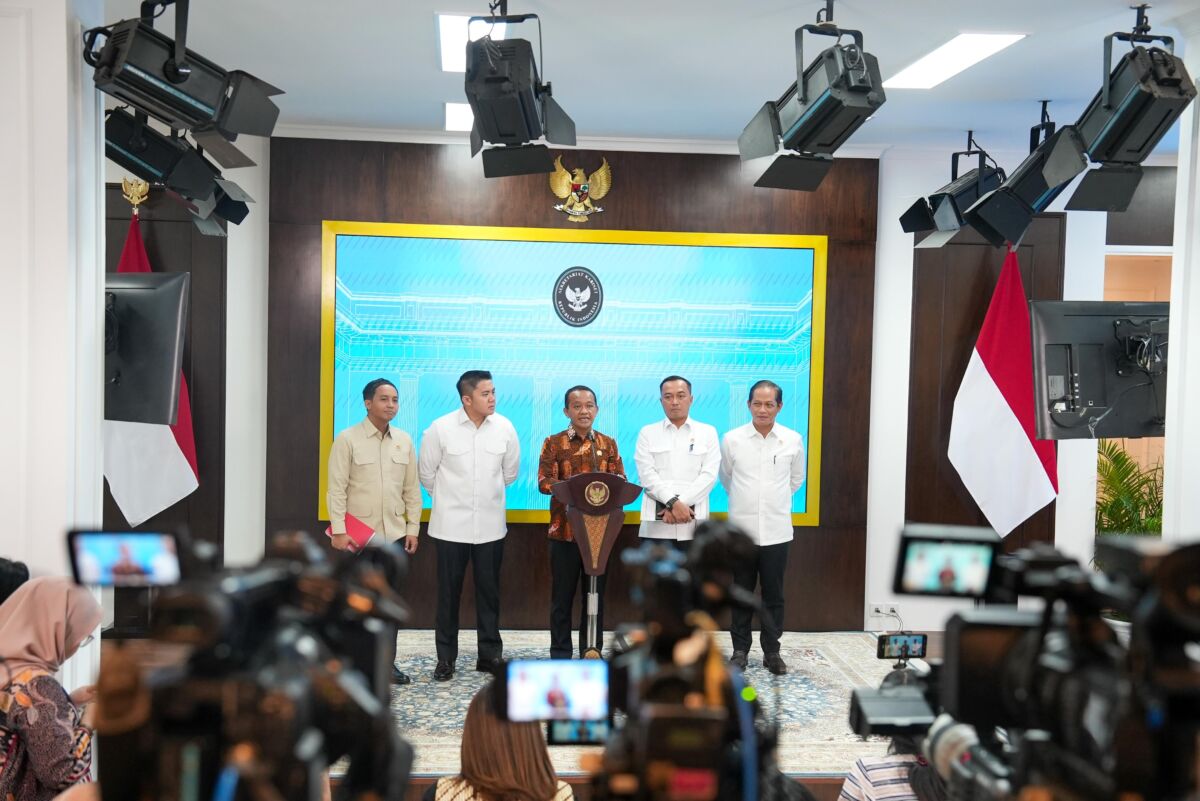 Prabowo Cabut 4 IUP Tambang di Raja Ampat